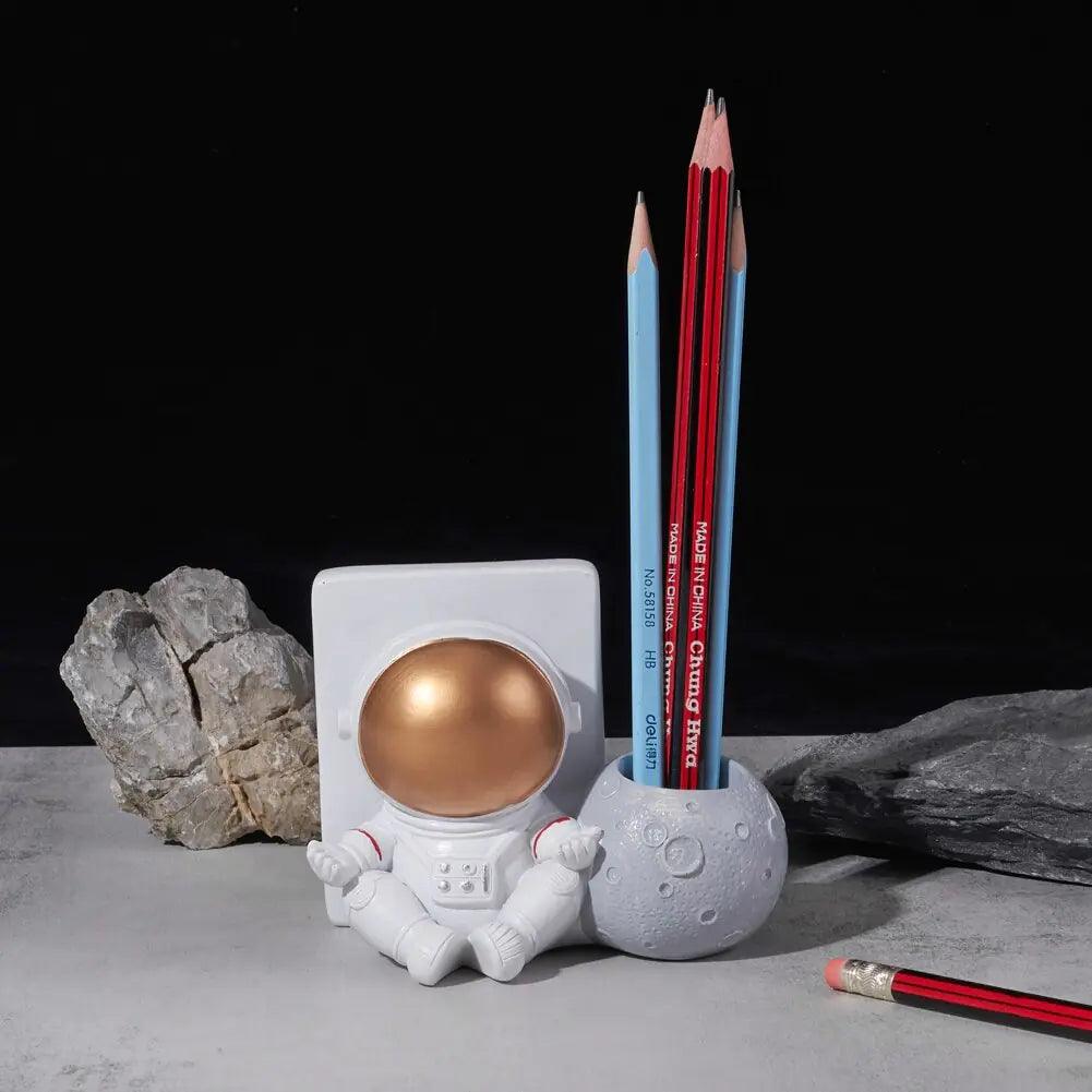 Astronaut Shape Phone Holder - Nunis Essentials
