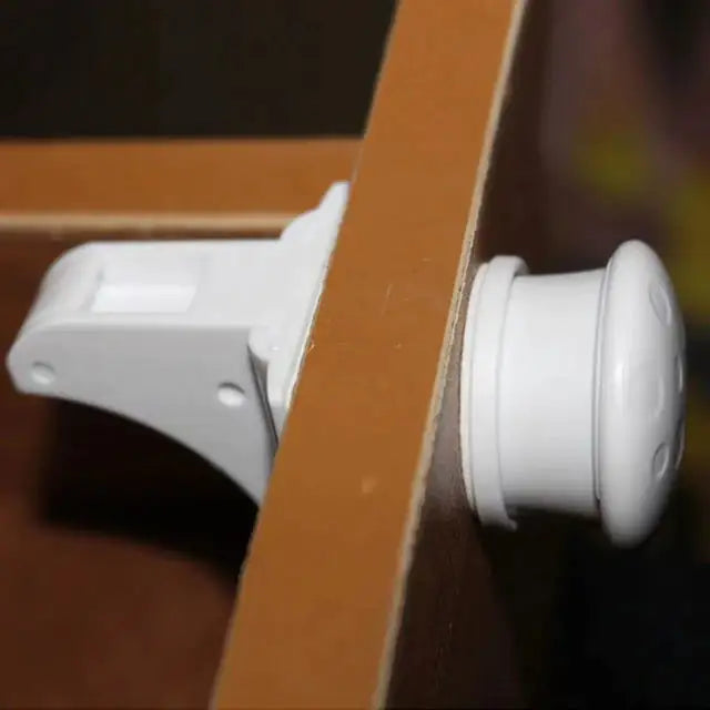 Baby Magnetic Cabinet Locks - Nunis Essentials
